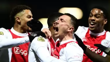 Ajax, Hollanda'da üst üste 3. şampiyonluğuna ulaştı!