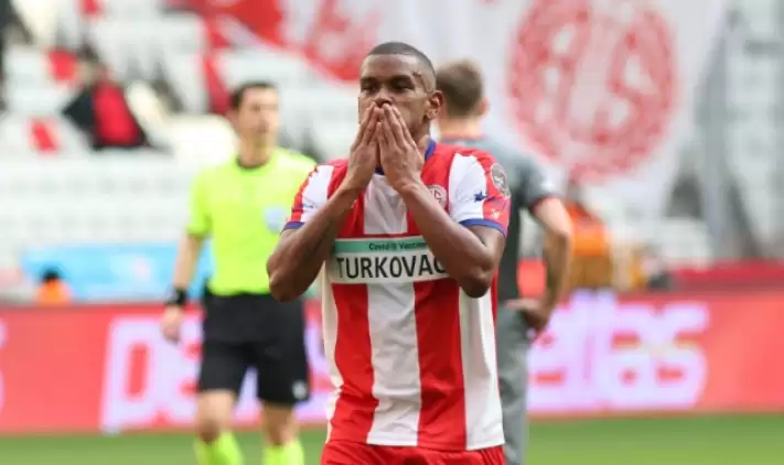 Acun Ilıcalı, Antalyaspor'dan Fernando İçin Suudi Arabistan'la Rakip Oldu!