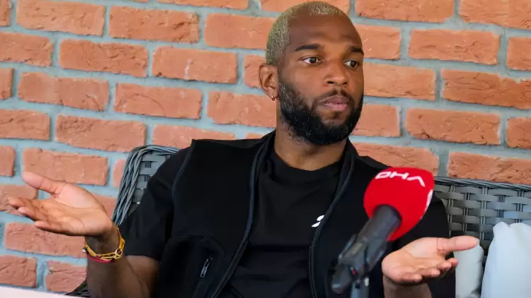 Ryan Babel'den Taraftara Gönderme: Kabul Edilemez!