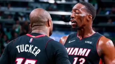 Miami Heat hem rekor kırdı hem de seride öne geçti!