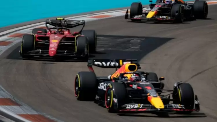 Formula 1 İspanya GP'sini kazanan Verstappen zirveye oturdu