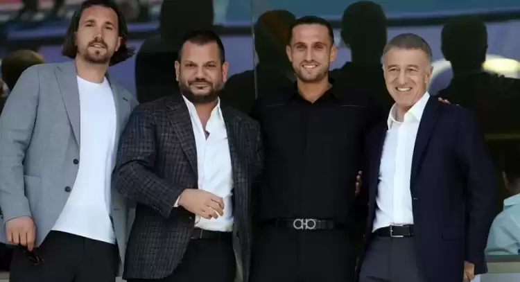 Trabzonspor'un maçını izleyen Yusuf Yazıcı'nın menajerinden transfer açıklaması