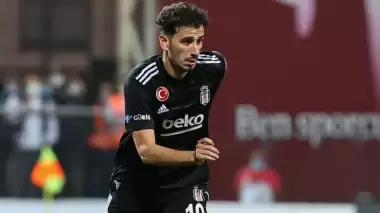 Oğuzhan Özyakup'tan duygusal veda: 10 sene, 5 kupa, 3 şampiyonluk…