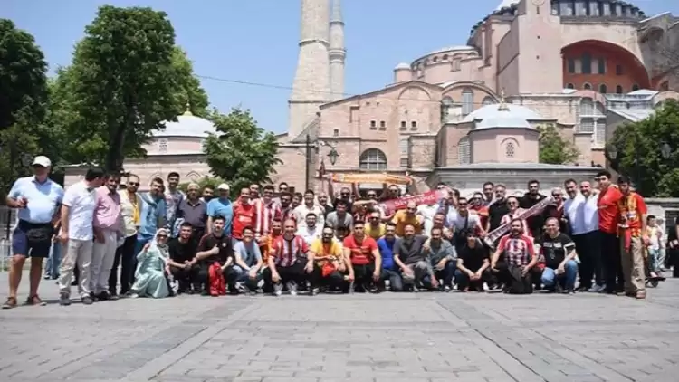 Kayserispor ve Sivasspor taraftarlarından İstanbul'da dostça buluşma