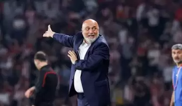 Hikmet Karaman'dan futbolcularına eleştiri