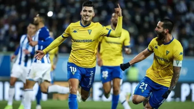 Portekizli gazeteci Fenerbahçe'nin transferini duyurdu