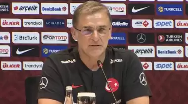 Stefan Kuntz'tan Mert Hakan sorusuna flaş cevap 