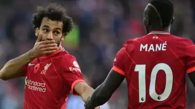 Liverpool iki yıldızından birini kaybediyor!