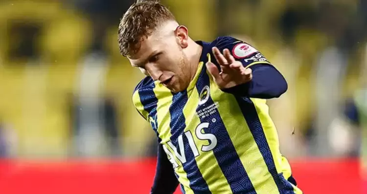 Fenerbahçe'de  Burak Kapacak'a Süper Lig'den sürpriz bir talip çıktı