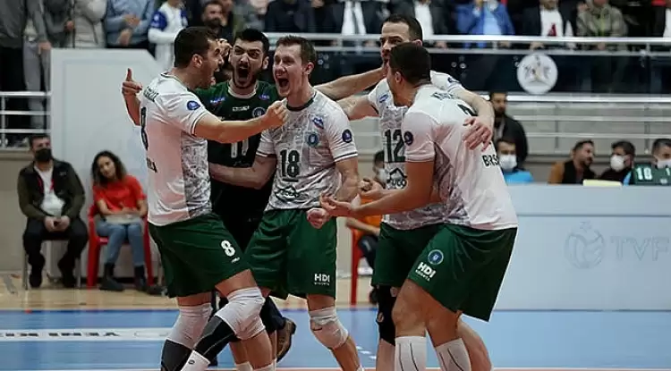 Voleybol Transfer Haberleri | Bursa BBSK, peş peşe beş imzayı duyurdu