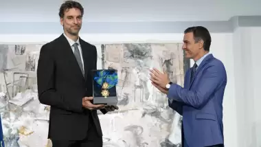 Pau Gasol'a üstün liyakat nişanı verildi