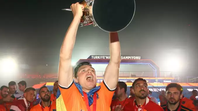 Başakşehir Alexandru Epureanu ile devam dedi