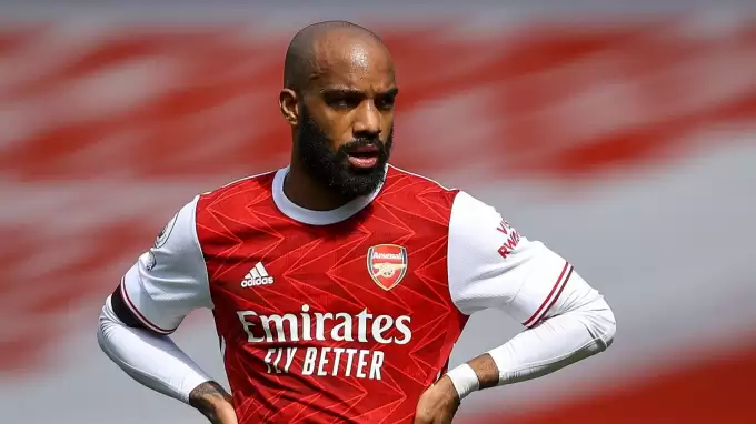 Arsenal'den ayrıldı Lyon'a dönüyor! 