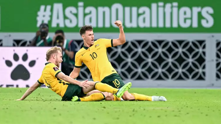 Avustralya, BAE'yi 2-1 Yenerek Katar'daki Dünya Kupası İçin Play-Off'a Kaldı