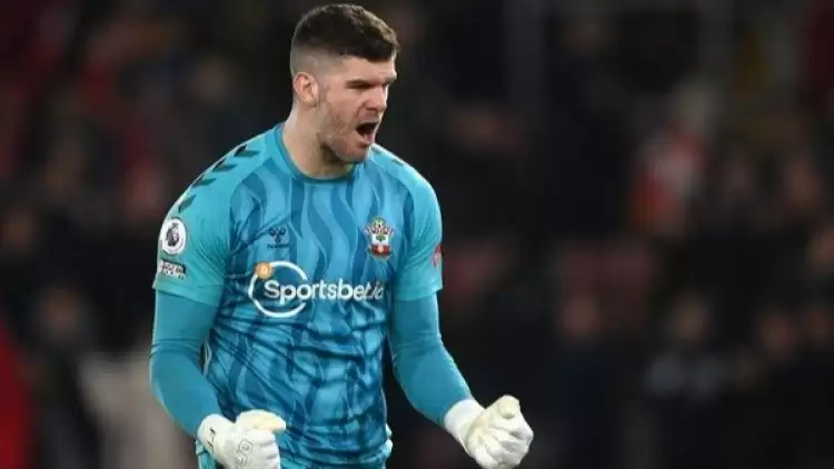 Tottenham, Southampton'dan Ayrılan Fraser Forster'i Transfer Etti