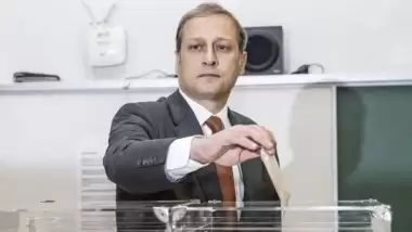 Burak Elmas'ın hangi adaya oy verdiği ortaya çıktı!