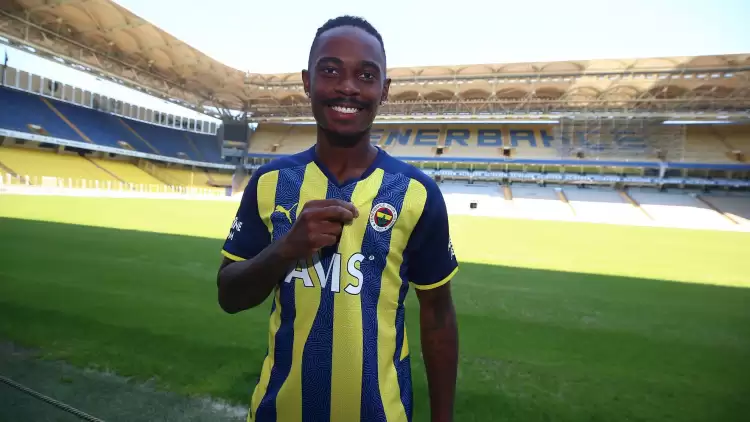 Fenerbahçe, Yeni Transferi Lincoln Henrique'yi Açıkladı! İmzalar Atıldı