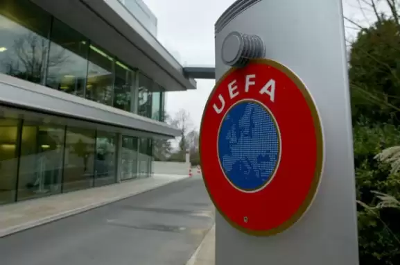 Manchester City ve PSG'yi UEFA'ya şikayet ettiler