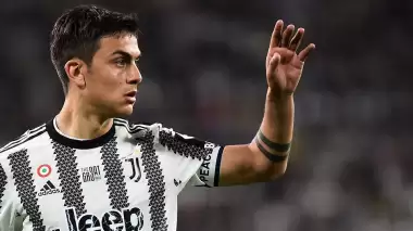 Dybala, İtalya'da kaldı! 4 yıllık imza attı...