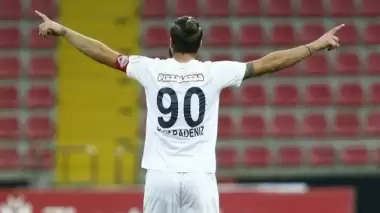 Batuhan Karadeniz, Iğdırspor ile yollarını ayırdı, eski takımına dönüyor!