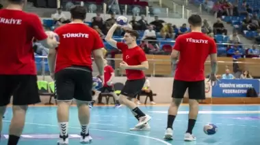 A Milli Erkek Hentbol Takımı, Akdeniz Oyunları hazırlıklarını sürdürüyor