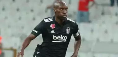 Flaş Atiba Hutchinson kararı!