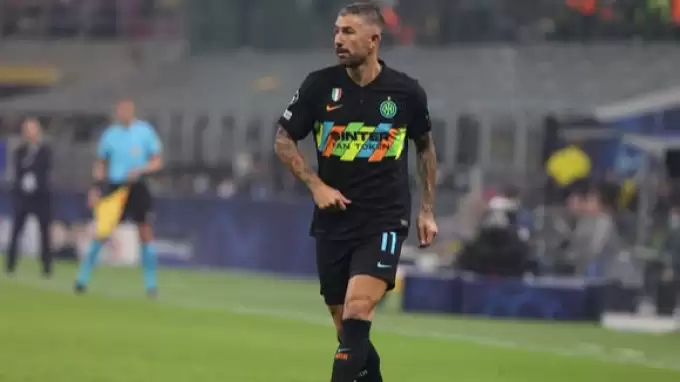 Sırp yıldız futbola veda etti!