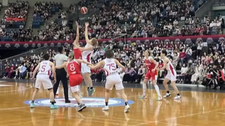 A Milli Kadın Basketbol Takımı, Japonya'ya farklı yenildi