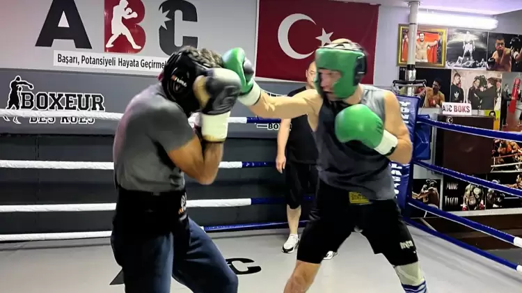 Şampiyon boksör Igor Michalkin, dev maça Antalya'da hazırlanıyor