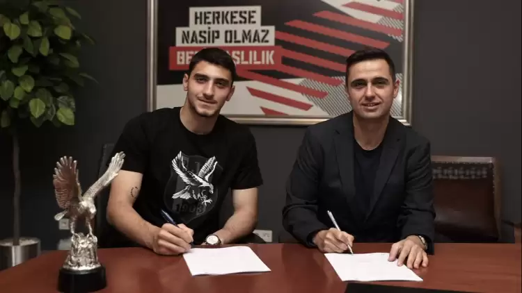 Beşiktaş, Emre Bilgin İle Yeni Sözleşme İmzaladığını Açıkladı