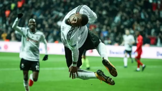 Beşiktaş'ın "Bi tanesi" Almanya'da imza attı! Kulüp kebapçıda açıkladı