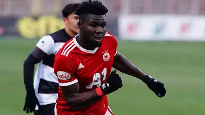 Beşiktaş'ın transfer listesindeki santrfor kayıp! Kulübü açıklama yaptı