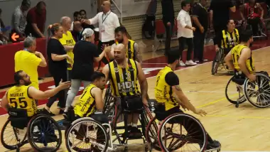 Fenerbahçe final serisinde 1-0 öne geçti