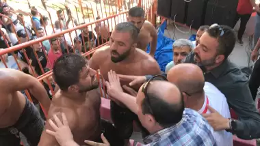 Kırkpınar’da gergin anlar! Ortalık bir anda karıştı