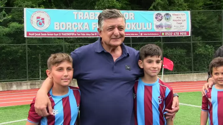 Yılmaz Vural, Borçka Trabzonspor Okulu'nu Ziyaret Etti