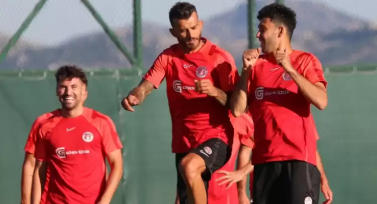Antalyaspor ilk hazırlık maçında yarın Metalist Kharkhiv ile oynayacak 