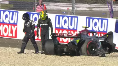 Lewis Hamilton ve George Russel kaza yaptı 