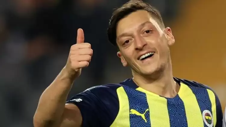 Mesut Özil Başakşehir'e transfer oluyor