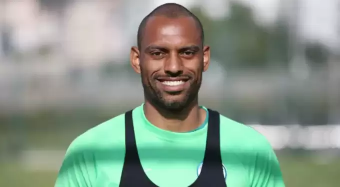 Giresunspor'dan ayrılan Douglas, 1. Lig'e gidiyor