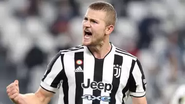 Lewandowski gitti De Ligt geldi! 