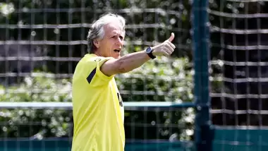 Jorge Jesus onayladı! Kim Min-Jae'nin yerine gelecek...