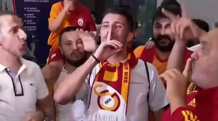 Leo Dubois Galatasaray için İstanbul'a geldi 