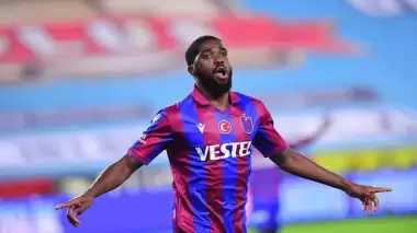 Djaniny görüşme odasına! Yeni sözleşme...