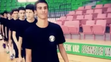 Doruk Dora 3 yıl daha Darüşşafaka'da