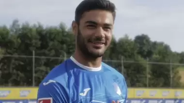 'Halk Ozan'ı oldu! Diyar diyar geziyor!