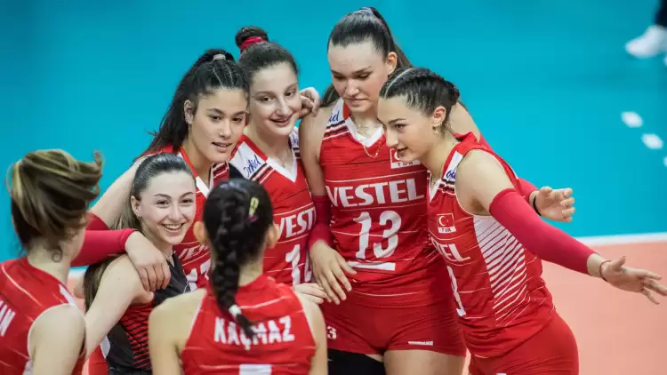 (ÖZET) U17 Kız Voleybol Milli Takımı-Sırbistan maç sonucu: 3-2