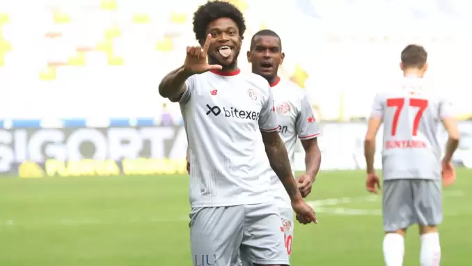 ÖZEL | Luiz Adriano o teklifleri reddetti! 