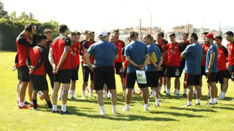 Eskişehirspor Teknik Direktörü Biçer: “Onur Arı’nın şu an gitmesi söz konusu değil”