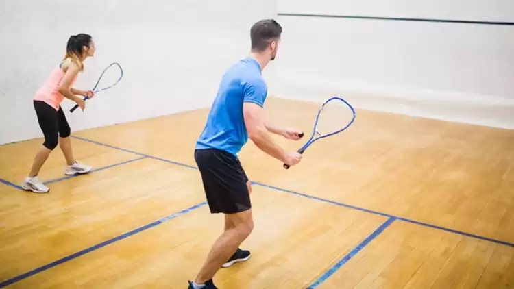 Squash (Duvar Tenisi) Nedir? Nasıl Oynanır? Squash Kuralları Nelerdir?