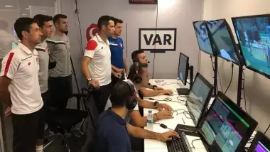 TFF görüştü, sadece bir hakem kabul etti! VAR'a geçen yok